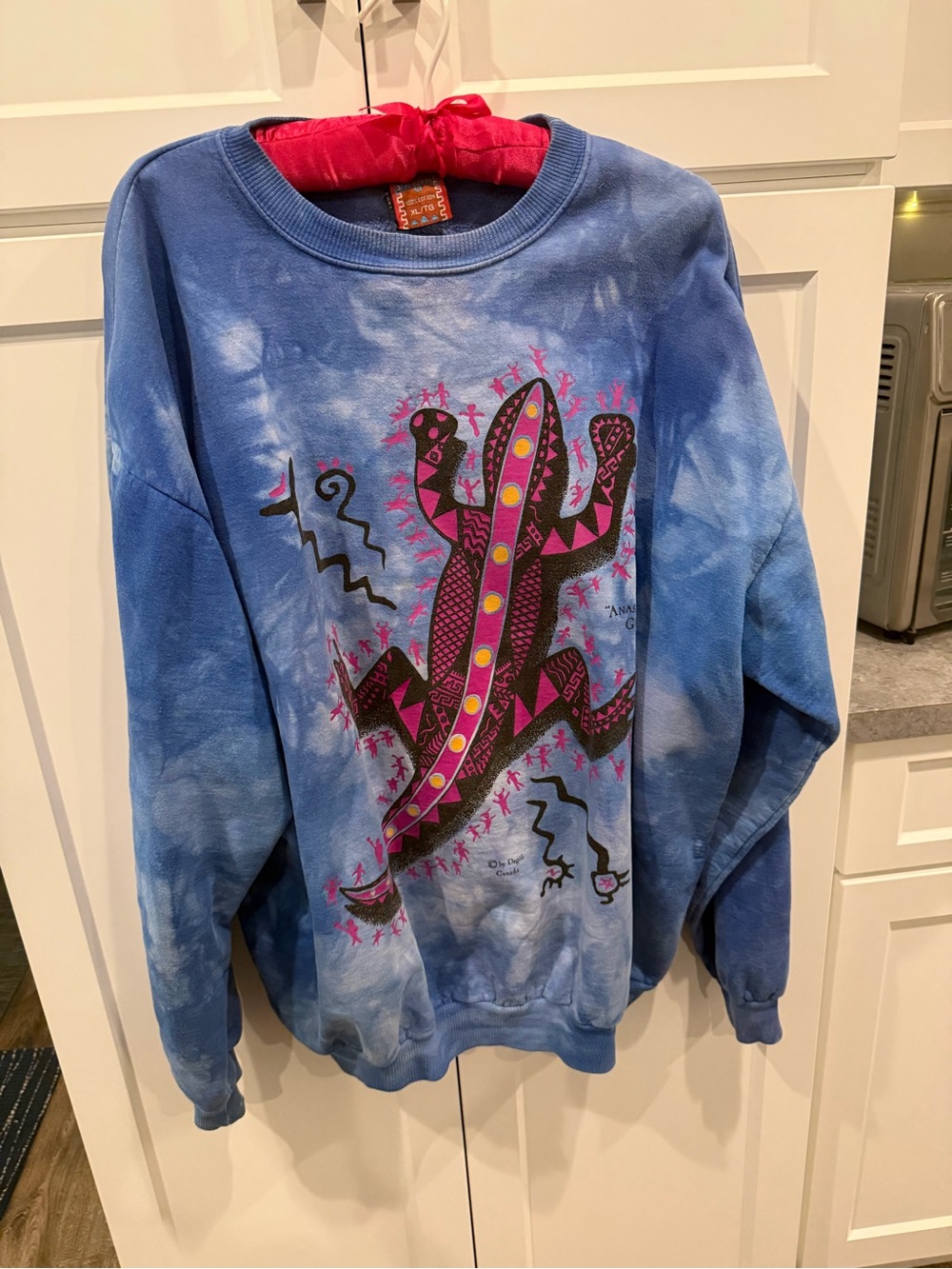 Tie-Dye Blue Crewneck Sweater with Pink Lizard Graphic- unisex